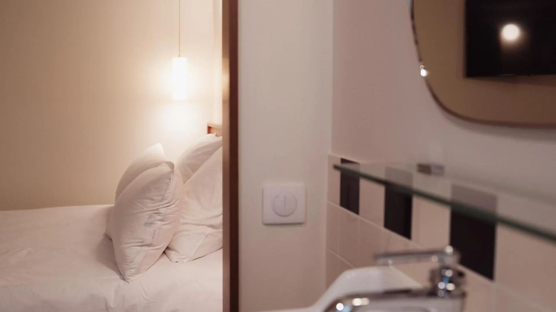 ***  Lala Hotel París Francia