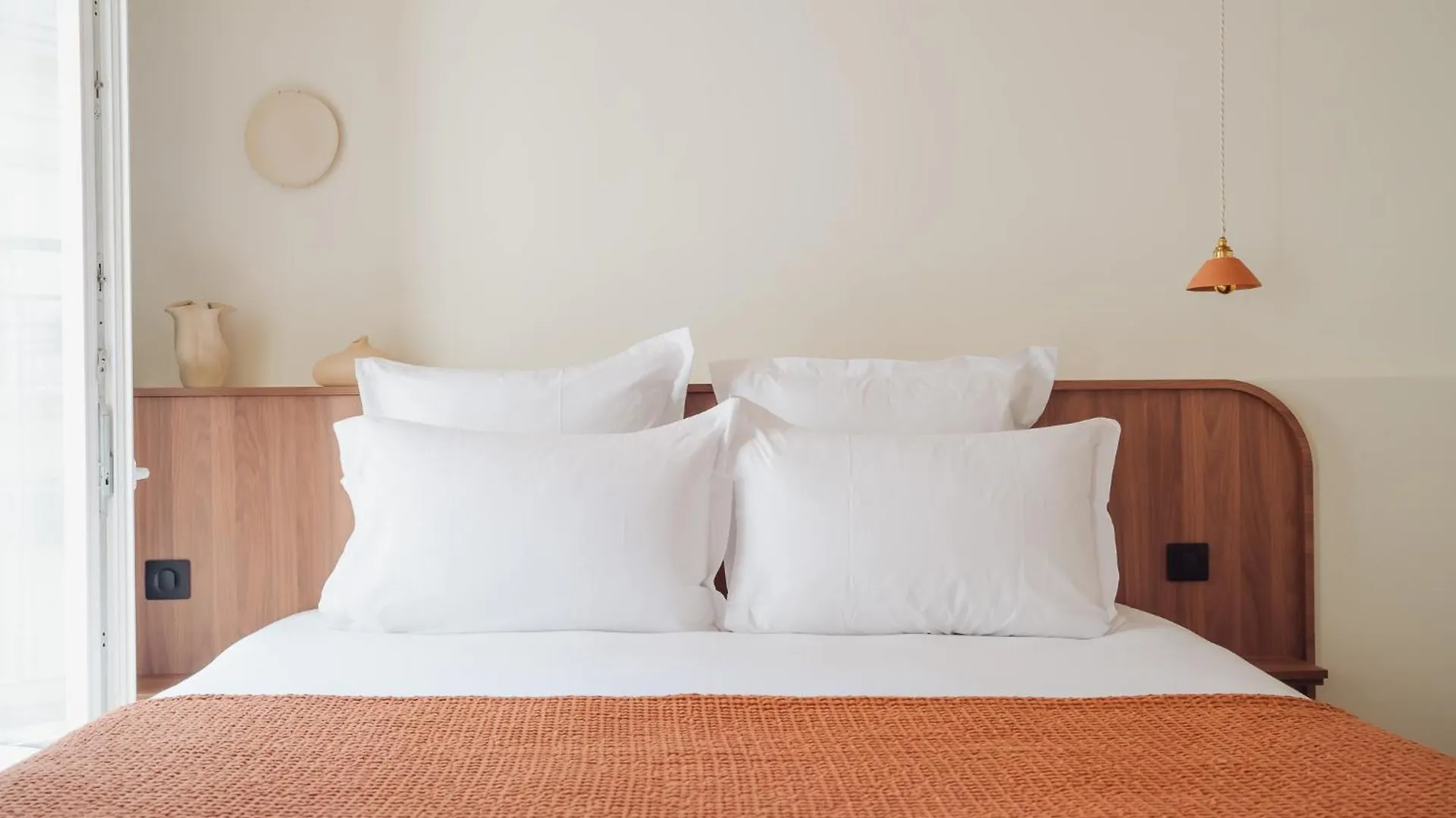 Lala Hotel Paris 3*,